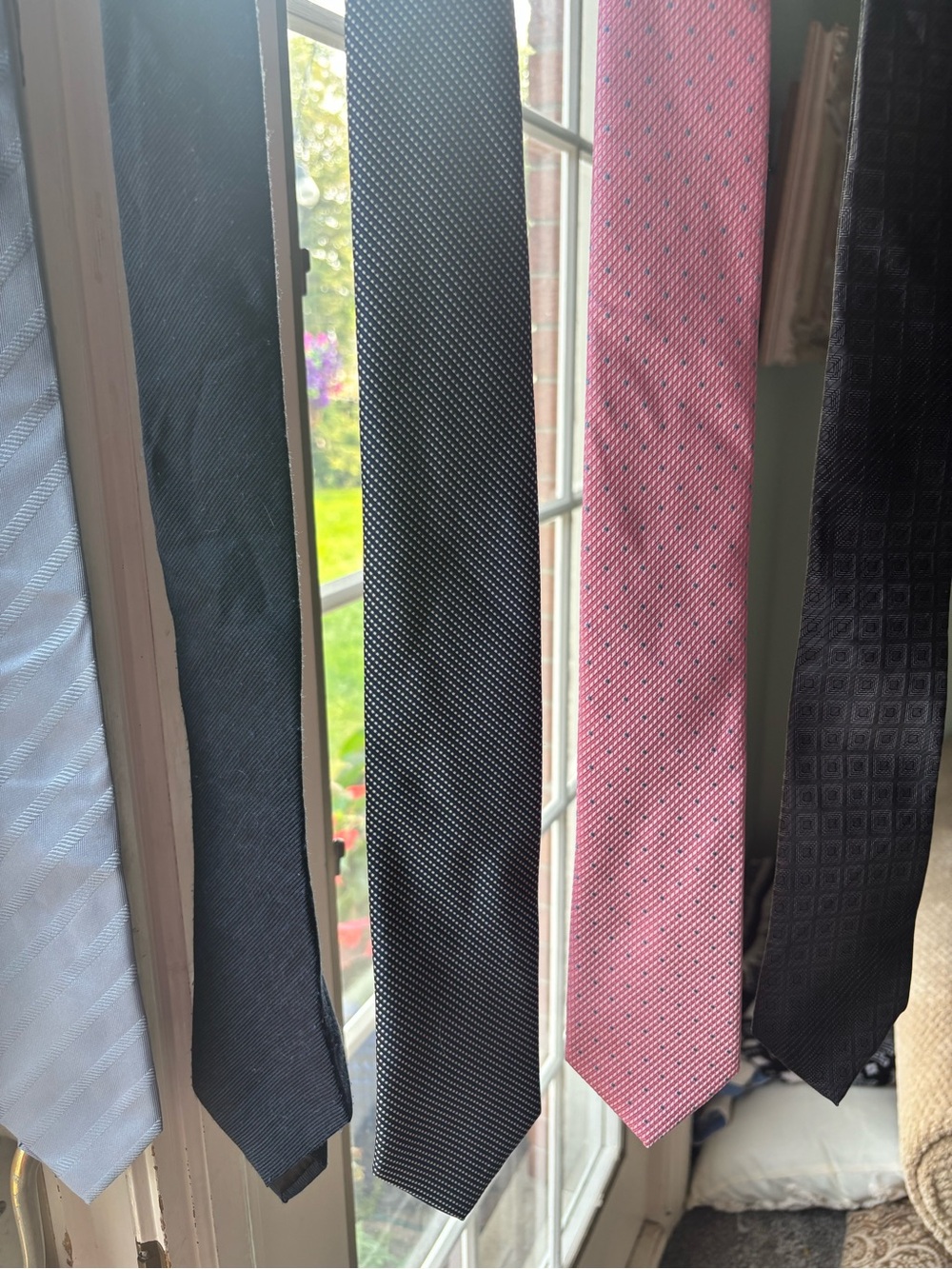 Stafford Pink Micro-Pattern Tie, Marc Anthony? Jones NY,
